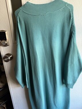 Long Sleeve Ribbed Knit Dress in Teal